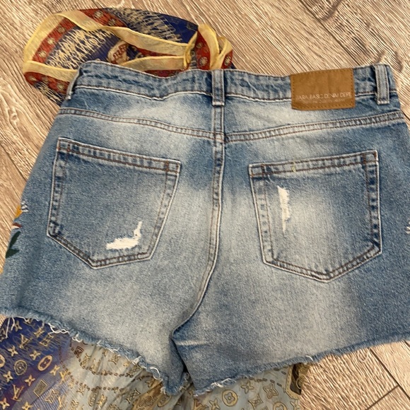 Zara jeans shorts - Picture 3 of 3